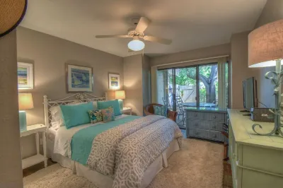 Horseshoe Bay Condominium - Walking Distance to HSB Resort and Yacht Club