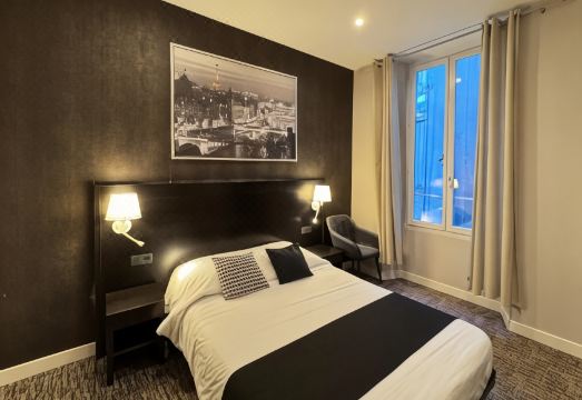 트로가데로 니스 객실