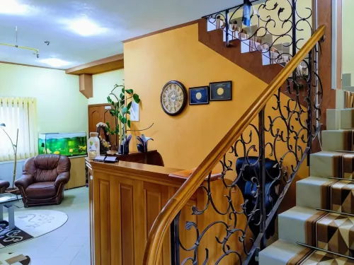 Venesis House - Homestays