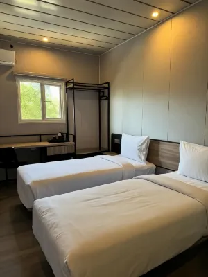 Conjioo Hotel Sumbawa Hotels in Maluk