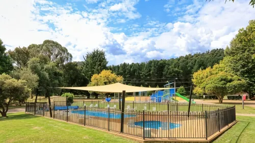 Bright Valley Holiday Park Hotels in Myrtleford