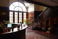 Colts Neck Inn Hotel Hotels in Freehold Township