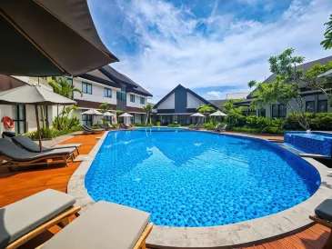 Azana Garden Hill Resort Blora