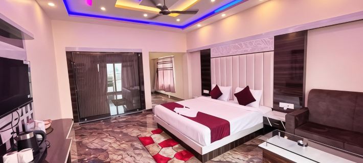 The Pelican Beach Resort Отели в г. Мандармани