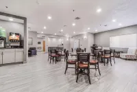 Quality Inn & Suites Omaha Chalco Hotels in Millard