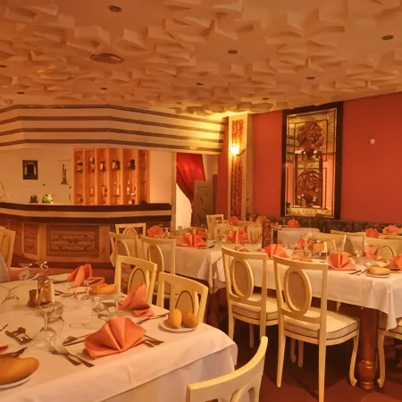 Aylimas Family Hotel