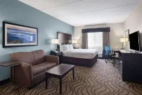 La Quinta Inn & Suites by Wyndham Knoxville Airport
