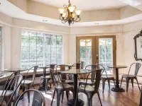 Baechtel Creek Inn Hotels in Willits