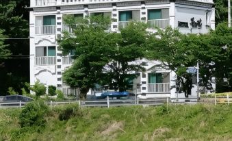 Yangpyeong Ggotpideon Geuhae Dalbit