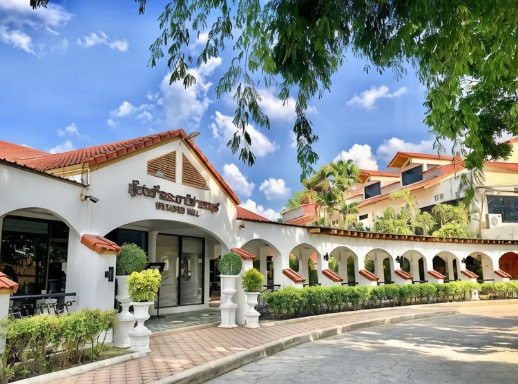 รูปภาพของลพบุรีอินน์ รีสอร์ท