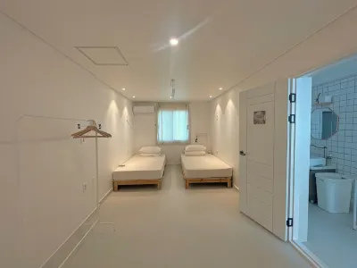 Mokpo Indeowoong Pension Hotels near Mokpo Bridge