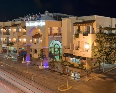 Hacienda Real del Caribe Hotel Hotels near 5th Avenue