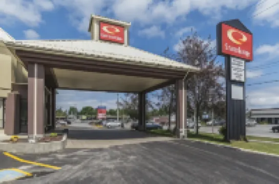 Econo Lodge Hotels in Orillia