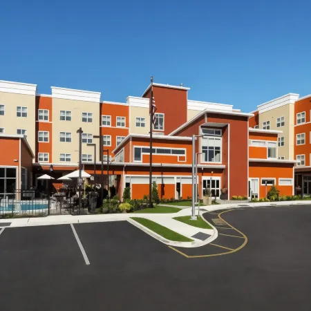 Residence Inn Long Island East End Отели рядом с достопримечательностью «Кранберри Бог»