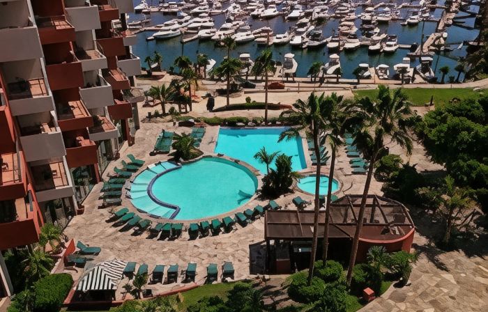 Hotel Coral & Marina