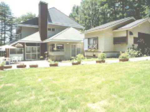 Pension Nanatsumori Family Hotel di Bandai