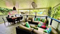 Linareva Moorea Beach Resort