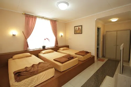 De One Heritage Villages Отели в г. Bogor Regency