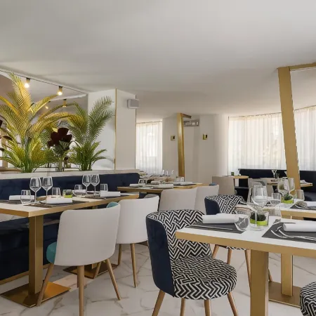 Parioli Hotel Rimini Отели рядом с достопримечательностью «Храм Темпио Малатестиано»