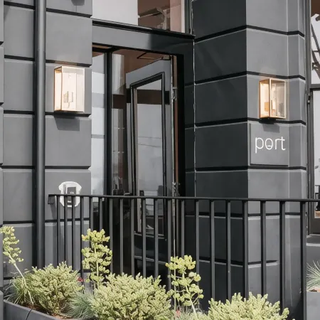Port Hotel
