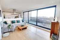 Entire 2 bedroom flat central lincoln