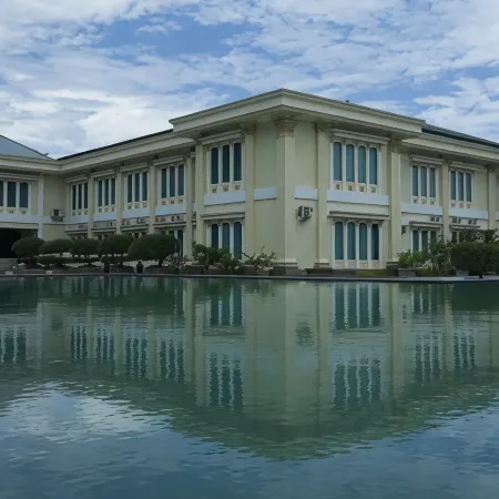 Bajau Bay Hotel & Resort