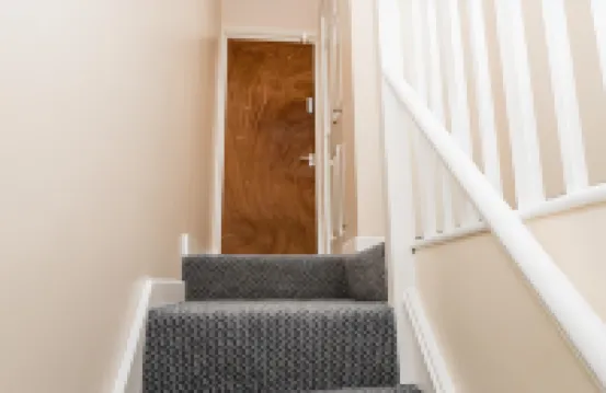 Shirley House 2 Self Catering Guest House 10 Min Walk to Southampton General Hospital