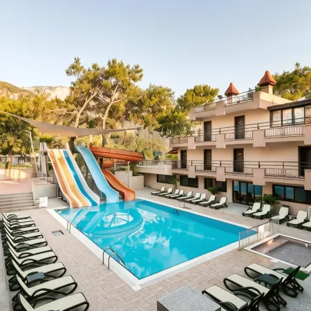 ALERIA BELPORT BEACH HOTEL