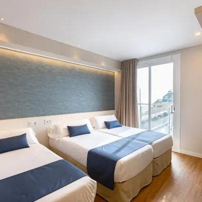 Hotel Internacional Hotels near Platja de les Roques