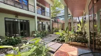 Phoenix Minh Chau Hotel