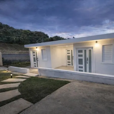 Modern Private Stay in Fajardo, PR - Near Ferry - Beaches - El Yunque - Bio Bay