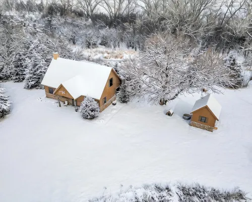 Rustic Cottage Retreat Hotels in Collins