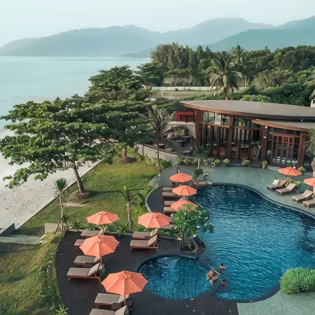 Khanom Beach Resort and Spa