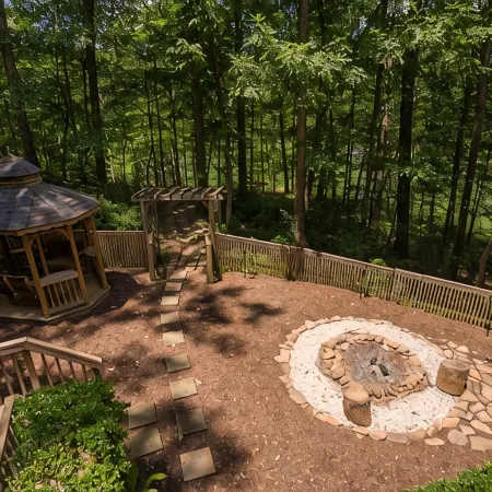 Clemson Hartwell Lake House, 5 Kings, Book Now for  Summer & Clemson FB!