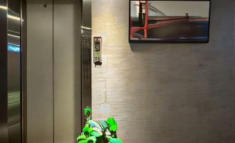 Pure meworld hotel