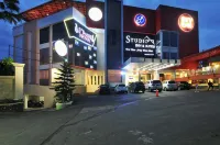 Studio Inn & Suites Semarang