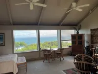 Secluded Oceanfront Cottage- in Princeville – Private large Spa & Stunning Views - Condos