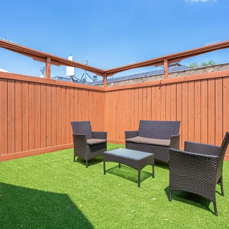 Stunning 3BRM Apartment with Rooftop Patio in the Beaches Area of Toronto