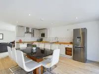 A tranquil farm stay in the Weald of Kent, 50mins from central London via PT.