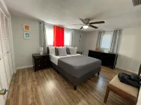 Cozy 3-bed home close to beautiful beaches. - Wifi