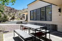 Midcentury Oasis on 5 Private Acres Near Park