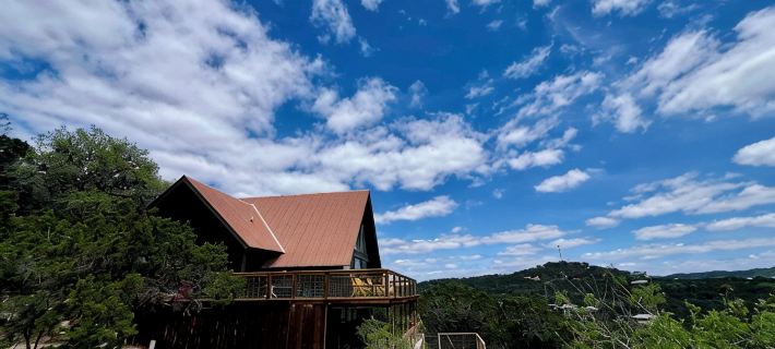 Design-forward Frio cabin with epic views & pool Ξενοδοχεία στην πόλη Uvalde County