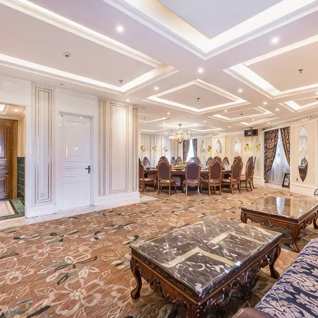 SI LU TIAN SHAN HOTEL