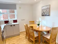 Oxford city centre Modern 2-Bed flat - Condos