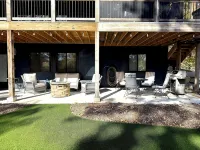 One Bedroom Relaxing Woodland Getaway with Putting Green and Walking Trails โรงแรมใน
