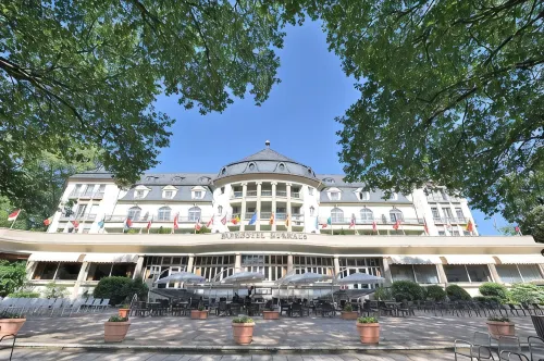 庫豪斯PK公園酒店 - 泳池