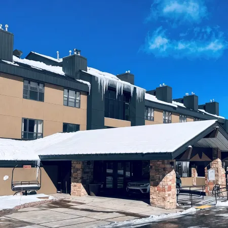 Resort Condo NEXT to Ski Run w/ Pool & Hot tub!