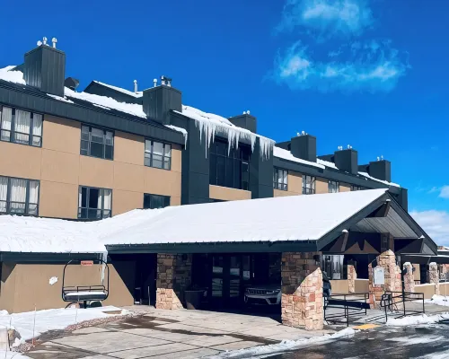Resort Condo NEXT to Ski Run w/ Pool & Hot tub! Hotels in Brian Head