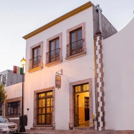 Cinco de Mayo Hotel