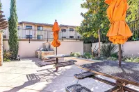 Stylish & Cozy 1BR Retreat Perfect for Work & Travel Prime Location! - 3-Star